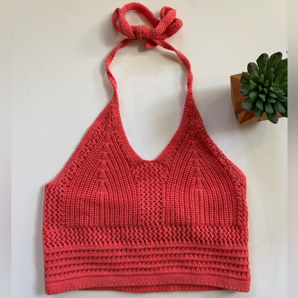 Aerie Coral Crochet Cropped Halter Top (XS)